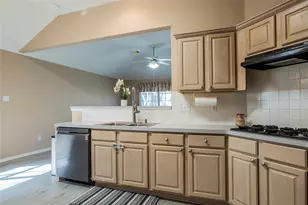 9120 Fainwood Ln, Austin, TX 78749 - Photo 17