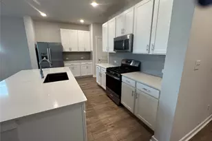 105 Sorghum Dr, Hutto, TX 78634 - Photo 3