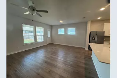 105 Sorghum Drive, Hutto, TX 78634 - Photo 5