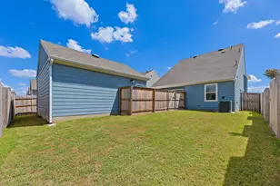 207 Cherry Blossom Ln, Taylor, TX 76574 - Photo 37