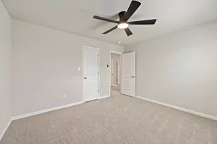 207 Cherry Blossom Ln, Taylor, TX 76574 - Photo 31
