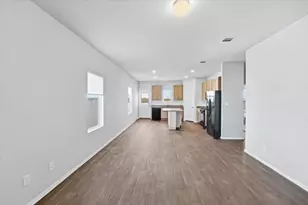 104 Cider Crk Dr, Elgin, TX 78621 - Photo 5