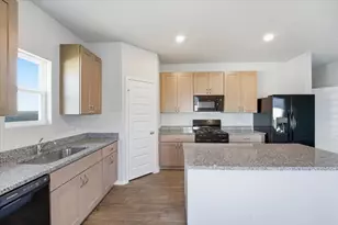 104 Cider Crk Dr, Elgin, TX 78621 - Photo 7