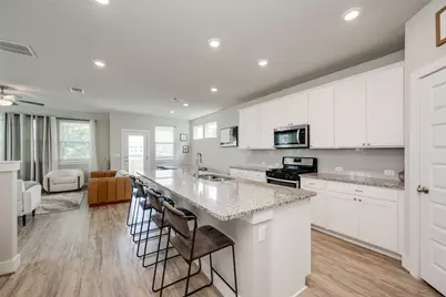7310 Harmony Shoals Bend #178, Austin, TX 78744 - Photo 9