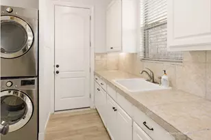 105 Old Settlers Dr, Bastrop, TX 78602 - Photo 23