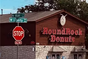 2305 Vernell Way, Round Rock, TX 78664 - Photo 35