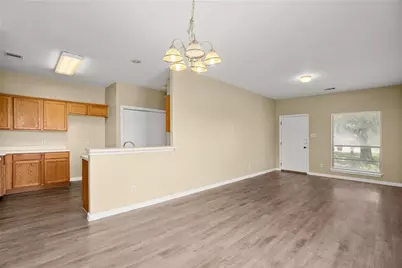 250 Marvin Cove, Hutto, TX 78634 - Photo 9