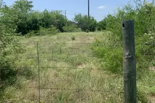 1501 N Burleson St, Kyle, TX 78640 - Photo 5