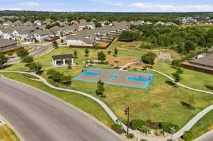 208 Winding Hollow Ln, Georgetown, TX 78628 - Photo 31