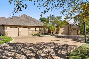 220 Escalera Pkwy, Georgetown, TX 78628 - Photo 39