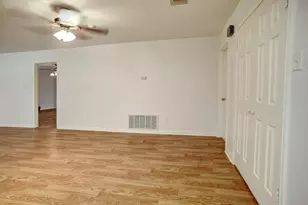 504 Leah Ln, Smithville, TX 78957 - Photo 17