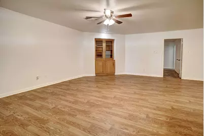 504 Leah Lane, Smithville, TX 78957 - Photo 5