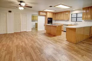 504 Leah Ln, Smithville, TX 78957 - Photo 15
