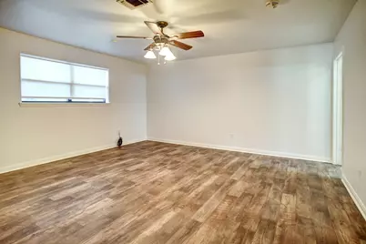 504 Leah Lane, Smithville, TX 78957 - Photo 19