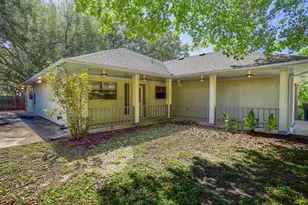 504 Leah Ln, Smithville, TX 78957 - Photo 3