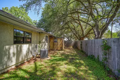 504 Leah Lane, Smithville, TX 78957 - Photo 31