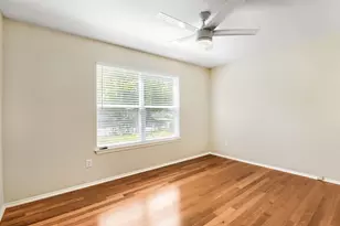 9616 Holly Springs Dr, Austin, TX 78748 - Photo 9