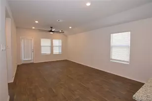 109 Black Wolf Run, San Marcos, TX 78666 - Photo 7