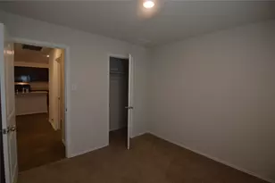 109 Black Wolf Run, San Marcos, TX 78666 - Photo 17