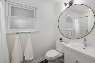 5600 Bull Creek Rd, Austin, TX 78756 - Photo 19