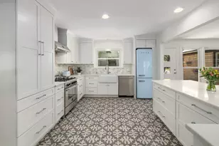 5600 Bull Creek Rd, Austin, TX 78756 - Photo 9