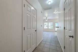 1217 Delano St, Austin, TX 78721 - Photo 5