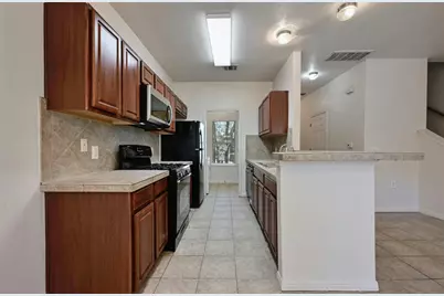 1217 Delano Street #B, Austin, TX 78721 - Photo 11