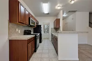 1217 Delano St, Austin, TX 78721 - Photo 11