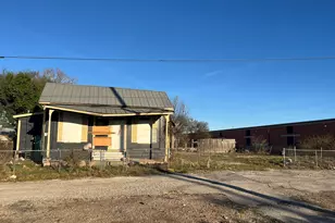 1404 N Olive St, San Antonio, TX 78208 - Photo 1