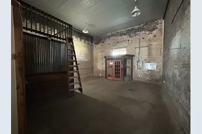 111 N Main Street, Taylor, TX 76574 - Photo 11