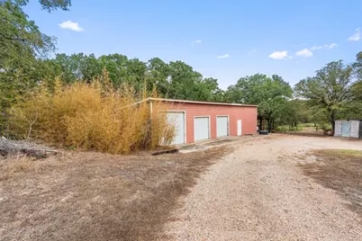 212 Thousand Oaks Drive, Cedar Creek, TX 78612 - Photo 11