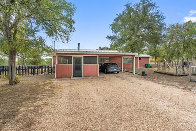 212 Thousand Oaks Drive, Cedar Creek, TX 78612 - Photo 5