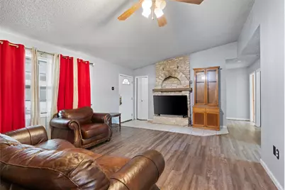 212 Thousand Oaks Drive, Cedar Creek, TX 78612 - Photo 25