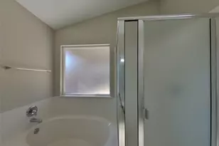 347 Foster Ln, Jarrell, TX 76537 - Photo 9