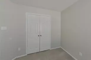 347 Foster Ln, Jarrell, TX 76537 - Photo 11