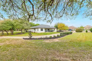 705 Pheasant Mdw, Liberty Hill, TX 78642 - Photo 35
