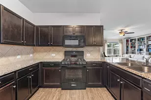 19033 Great Falls Dr, Manor, TX 78653 - Photo 11