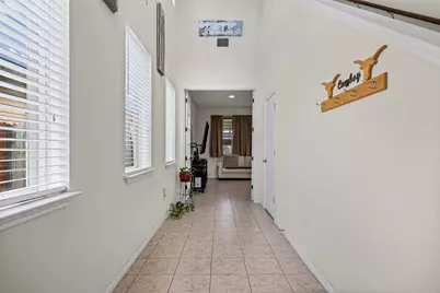 250 Twisted Oaks Lane, Buda, TX 78610 - Photo 3
