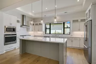 307 Ringtail Stream Dr, Austin, TX 78738 - Photo 5