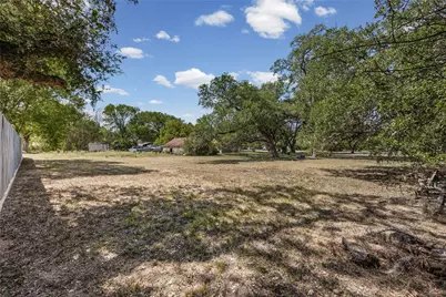 1006 N Blanco Street, Lockhart, TX 78644 - Photo 7