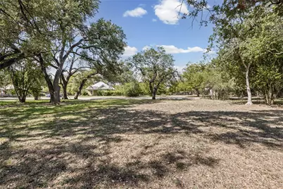 1006 N Blanco Street, Lockhart, TX 78644 - Photo 5