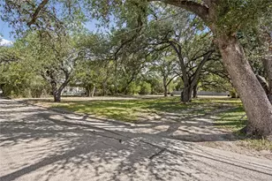 1006 N Blanco St, Lockhart, TX 78644 - Photo 1