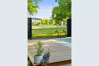 2609 Francisco Street, Austin, TX 78702 - Photo 9