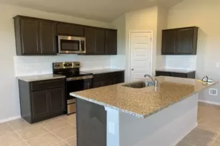 8116 Bronco Ln, Lago Vista, TX 78645 - Photo 9