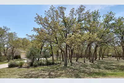 105 Oak Plaza Drive, Georgetown, TX 78628 - Photo 3