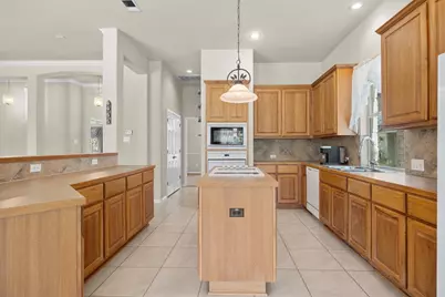 105 Oak Plaza Drive, Georgetown, TX 78628 - Photo 15