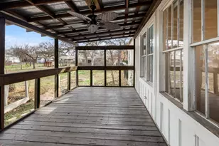 409 N North Main St, Burnet, TX 78611 - Photo 33