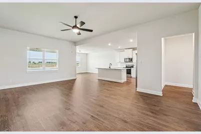 501 W Luna Blue Lane, Jarrell, TX 76537 - Photo 3