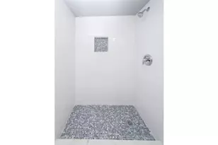 2610 Ektom Dr, Austin, TX 78745 - Photo 11