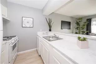 2610 Ektom Dr, Austin, TX 78745 - Photo 7